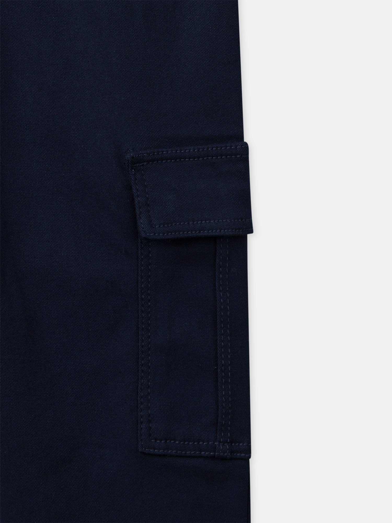 tmp/68893507776/products/29f2ee46-881f-4342-b6e3-32904d355521/25H3PGP1CFP_705_103e06ecf5b-20e0-428f-bb45-06d5f6dfab6a.jpg